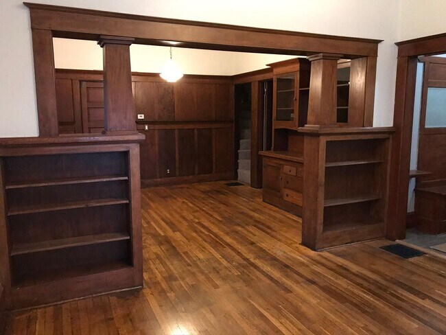 Photo - 4br/2ba House with fenced yard