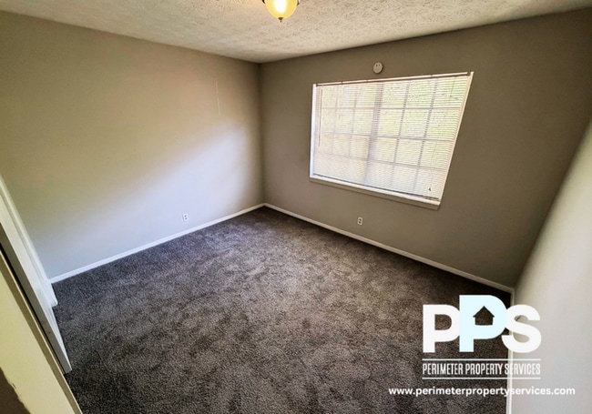 Photo - 1730 Sams St