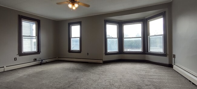 Photo - 549 N Front St Unit 3