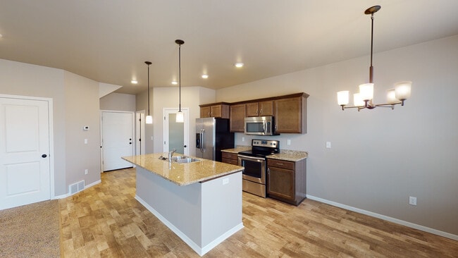 Photo - 407 26th Ave W