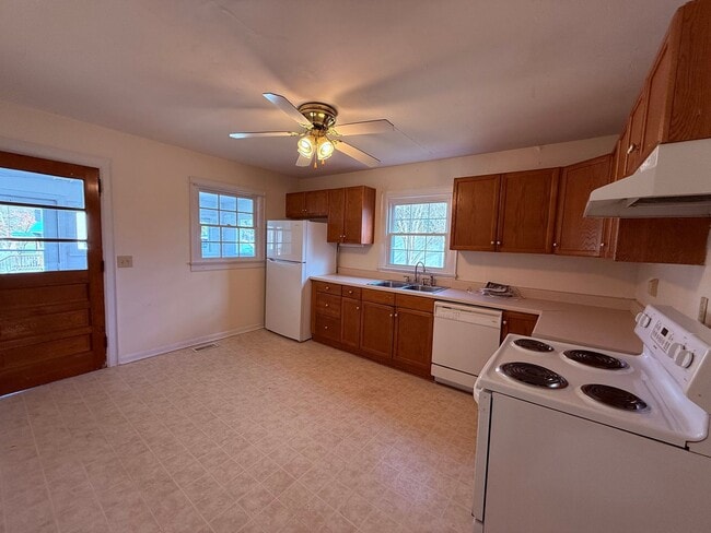 Photo - 1617 Kennedy Ave
