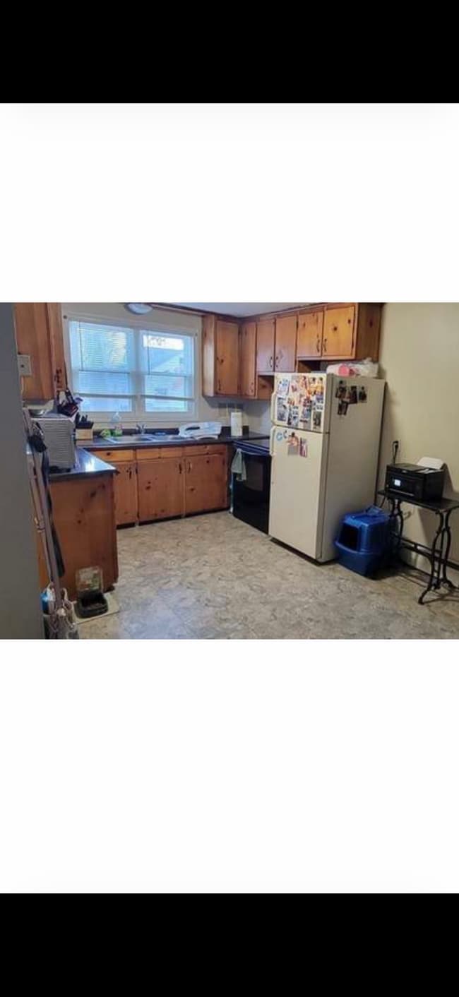 Photo - 138 Draper St Unit Draper street left side