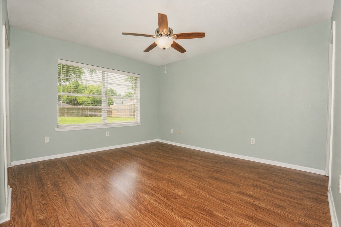 Photo - 608 N Plantation Dr