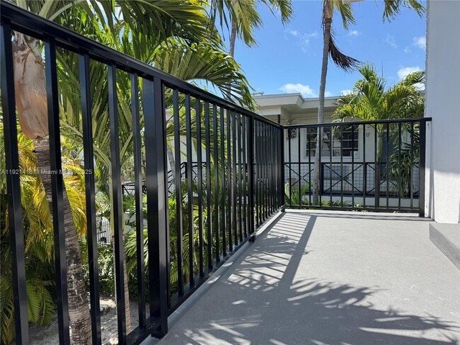 Photo - 7325 Byron Ave Unit 8