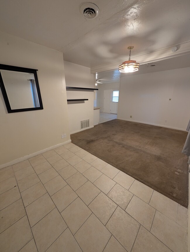 Building Photo - 113 W 600 N Unit 2