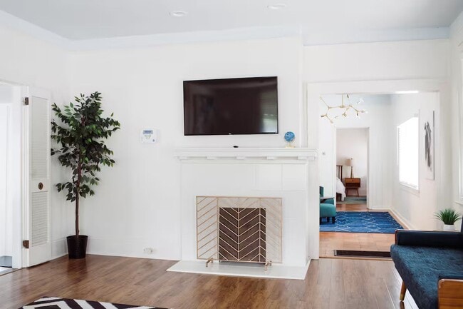 Photo - Lawrence House