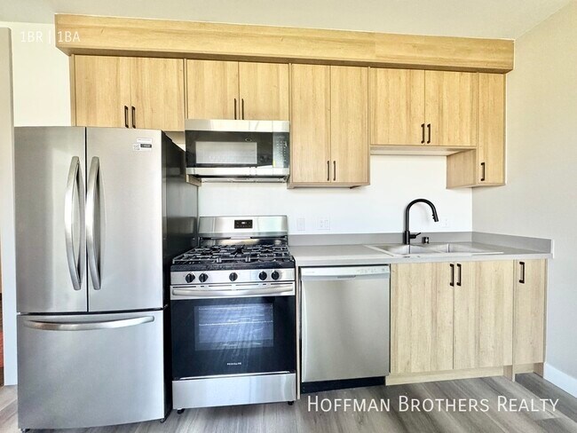 Photo - 10806 Blix St Unit 407