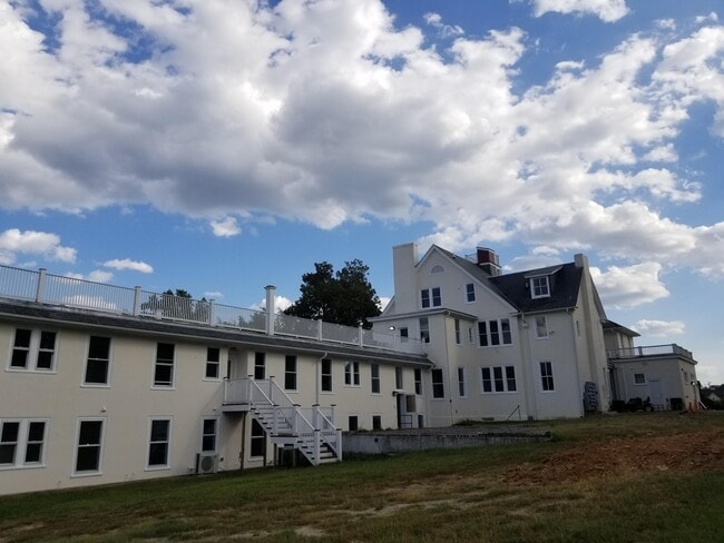 Photo - 2112 Monteiro Ave Unit 103