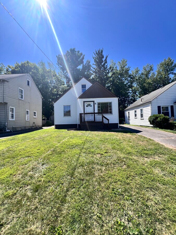 Clifton Dr - Clifton Dr