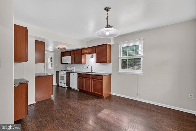 Photo - 15063 Cherrydale Dr