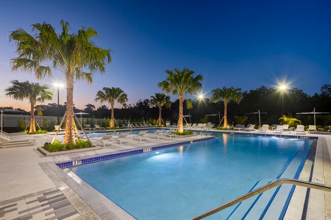 Photo - Douglas Grand at Telecom Parkway