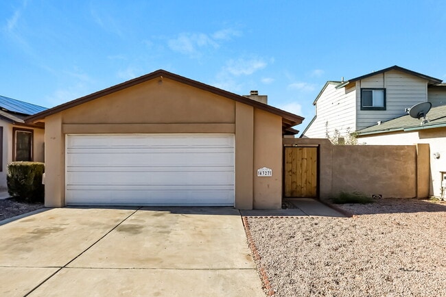 Photo - 4327 E Contessa St House