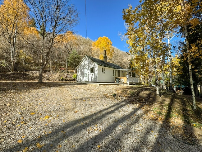 Building Photo - 6071 N Shady Side Dr