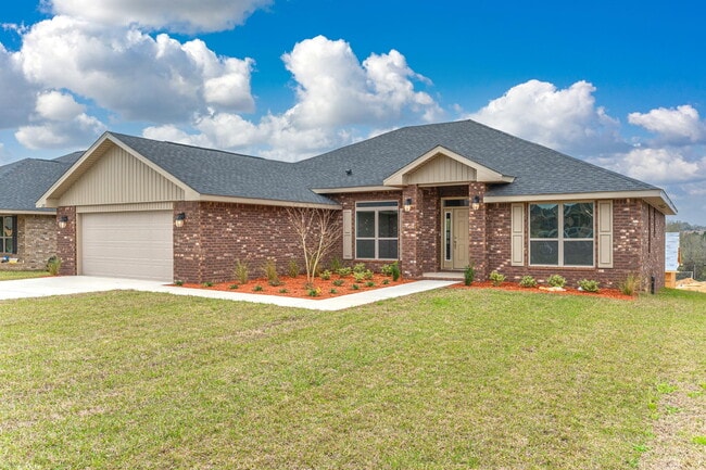 Photo - 2107 Queen St