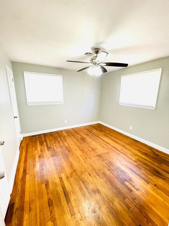 ** 4 Bed 2 Bath Located in Dalraida ** Cal... Rental House Rental in