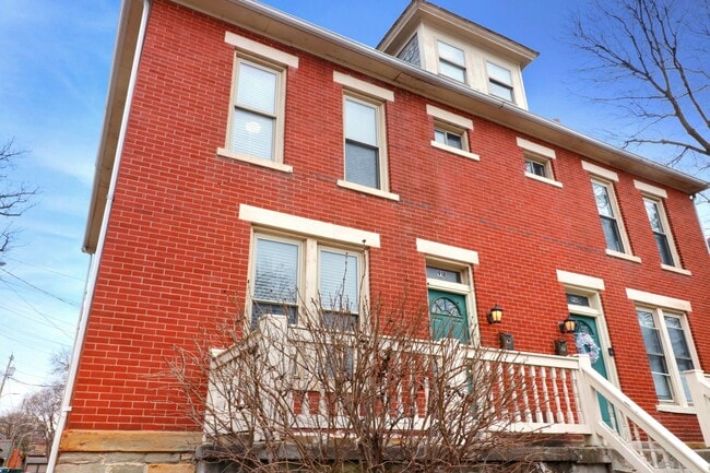 Photo - 916-918-918 Harrison Ave Unit 918 Harrison