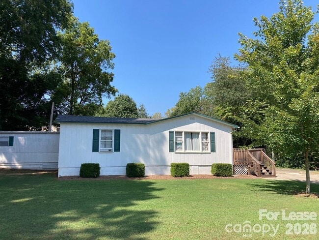 Building Photo - 7903 Blackwood Rd