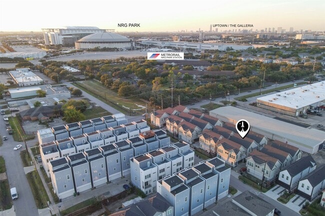 Photo - 2115 Naomi St