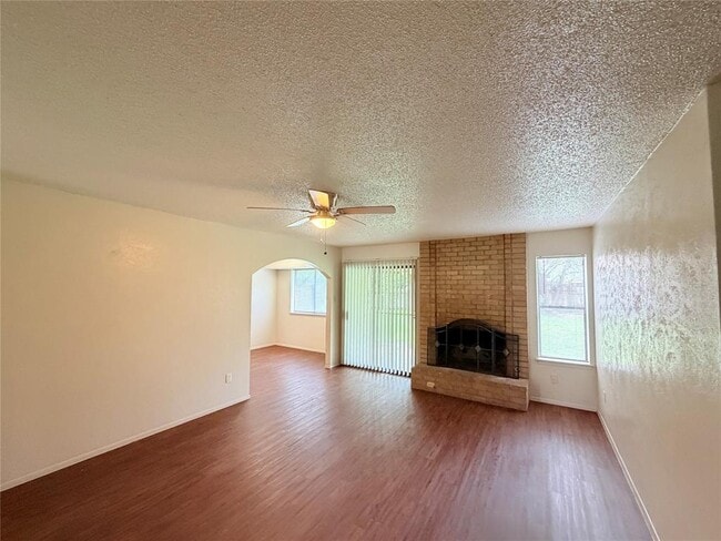 10904 Meadgreen Ct