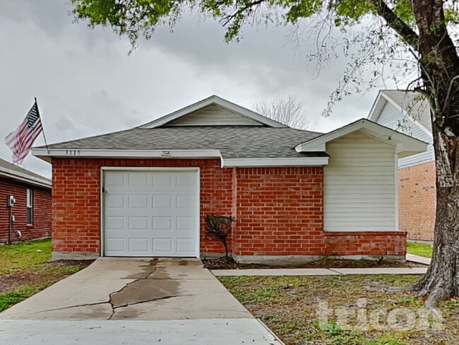 Photo - 3115 Kelling St