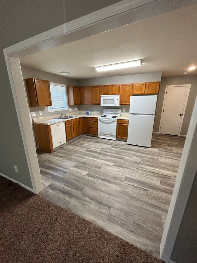 Photo - 2650 E Oakbrook Dr Unit A