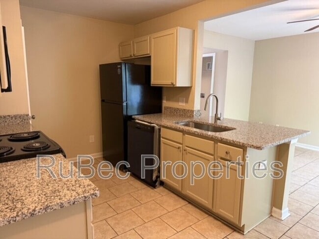 Photo - 5405 Esther Ln