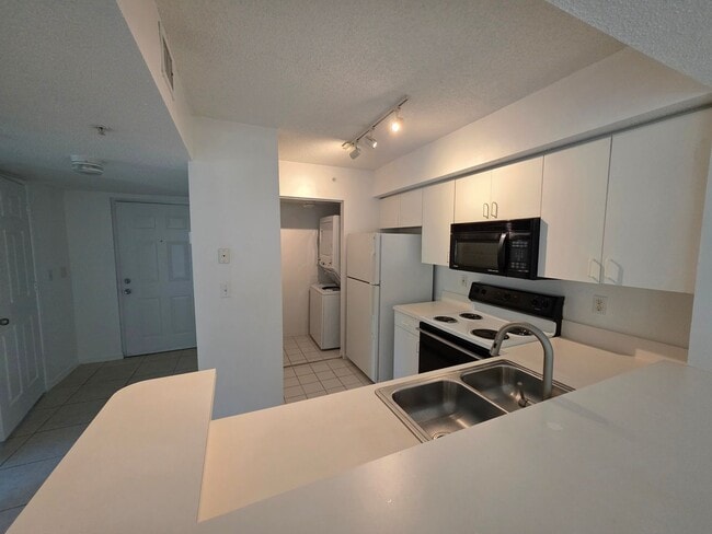 Photo - 2 Bedroom, 2 Bath in Gated Community of Laguna