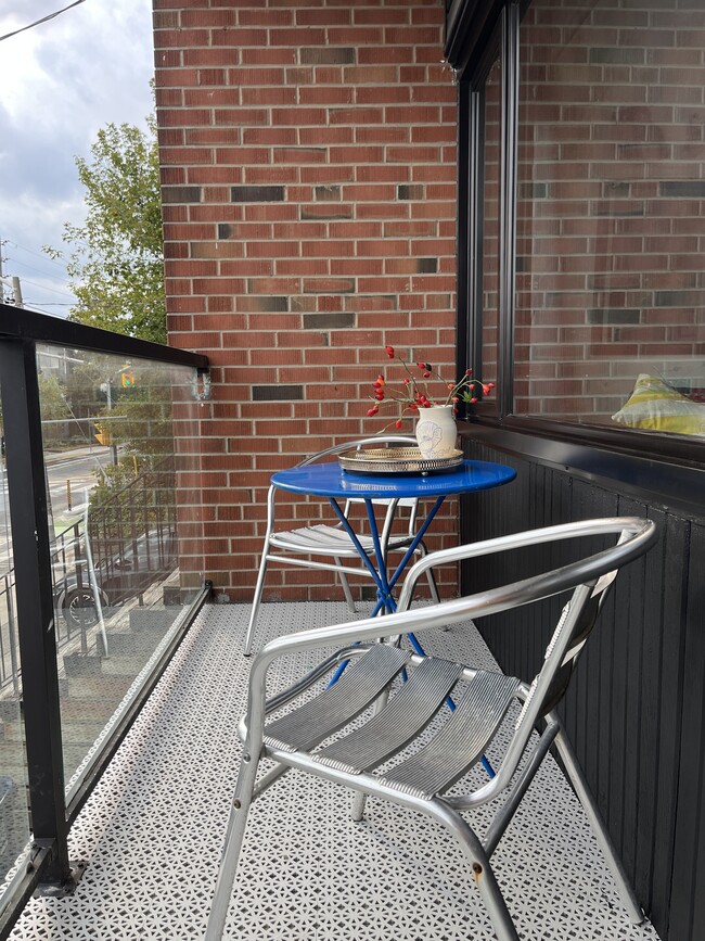 Photo - 1042 Davenport Rd Unité 1