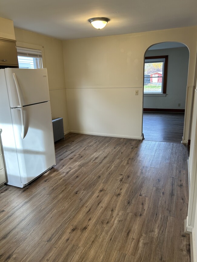 Photo - 113 N Franklin St