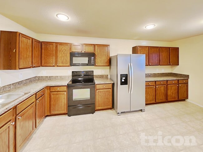 Photo - 1248 Collett St