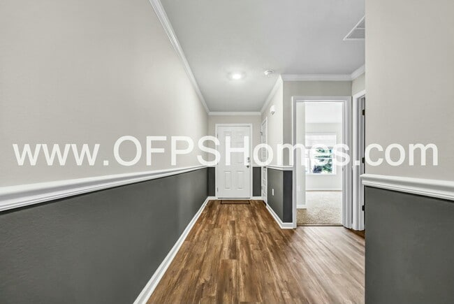 Photo - 413 Scarborough St