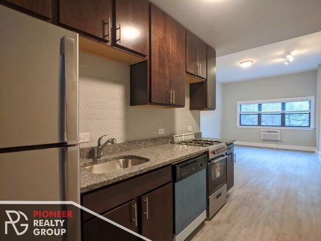 Photo - 1435 N Dearborn St Unidad 2