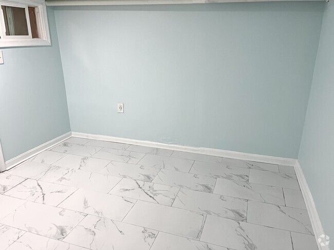Building Photo - 3022 Warder St NW Unit B Rental
