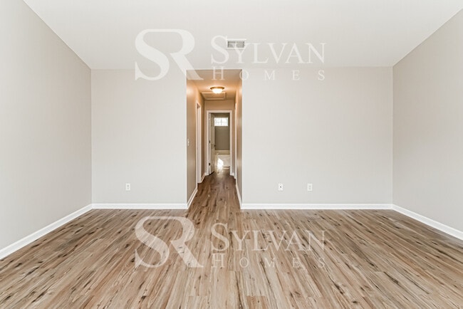 Photo - Spacious 4 bedroom colonial available now!