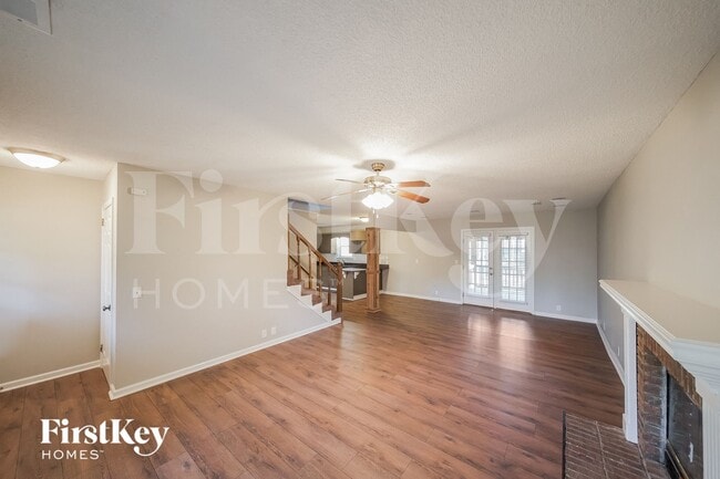 Photo - 4602 Hollow Ln