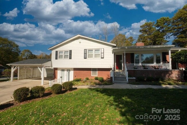 Building Photo - 1632 Kimberly Dr