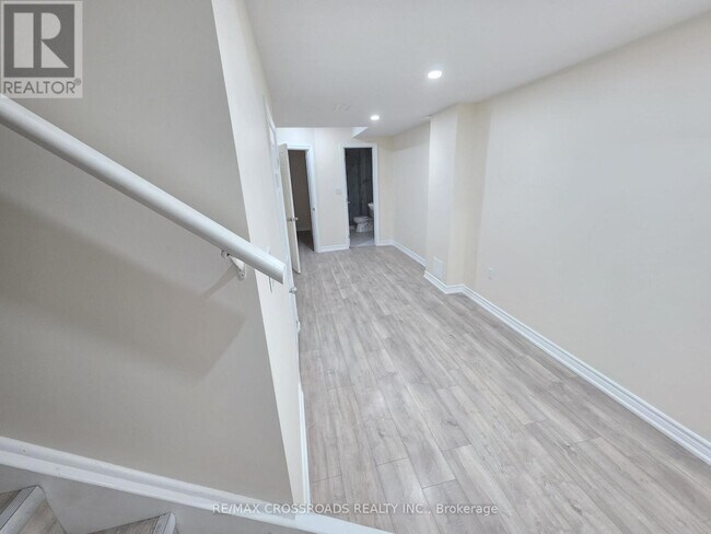 Photo - 14 Schoolbridge St