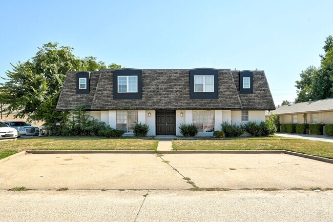 Photo - NEWLY REMODELED 1 Bed 1 Bath 1 Mile West f...