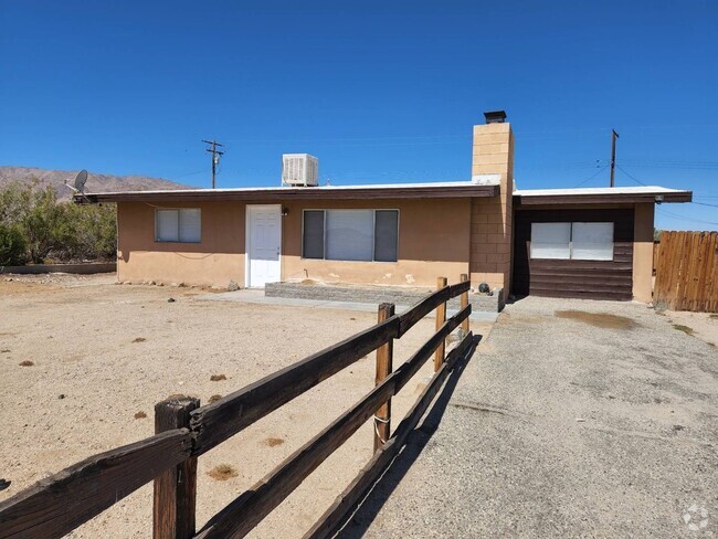 Building Photo - Newly Renovated Home in 29 Palms!