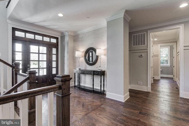 Photo - 5700 Tanglewood Dr