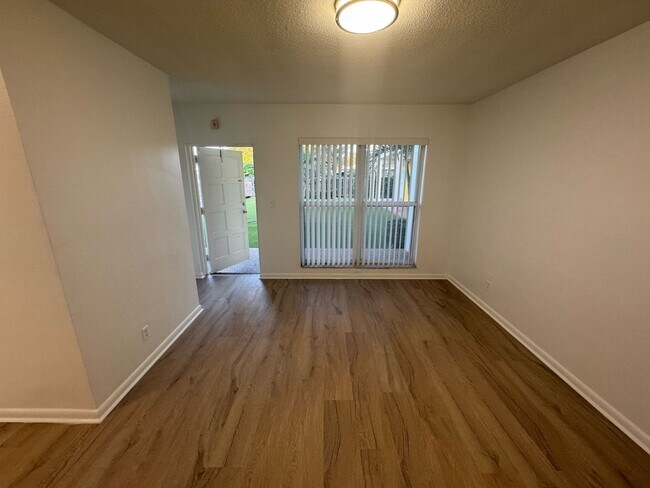 Photo - 2822 Van Buren Street