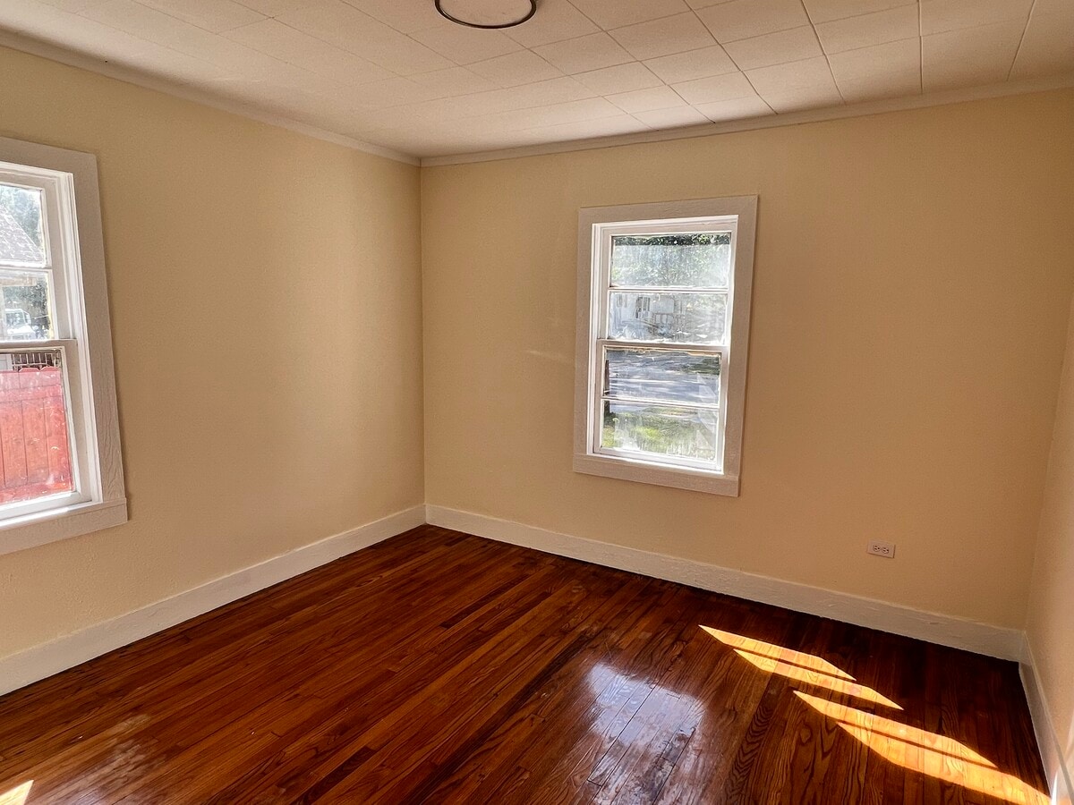 Photo - 802 McBee St