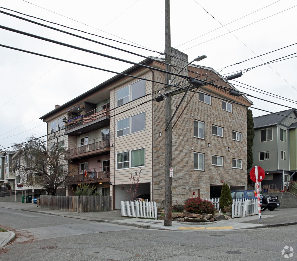 Photo - 4505 N Linden Ave N