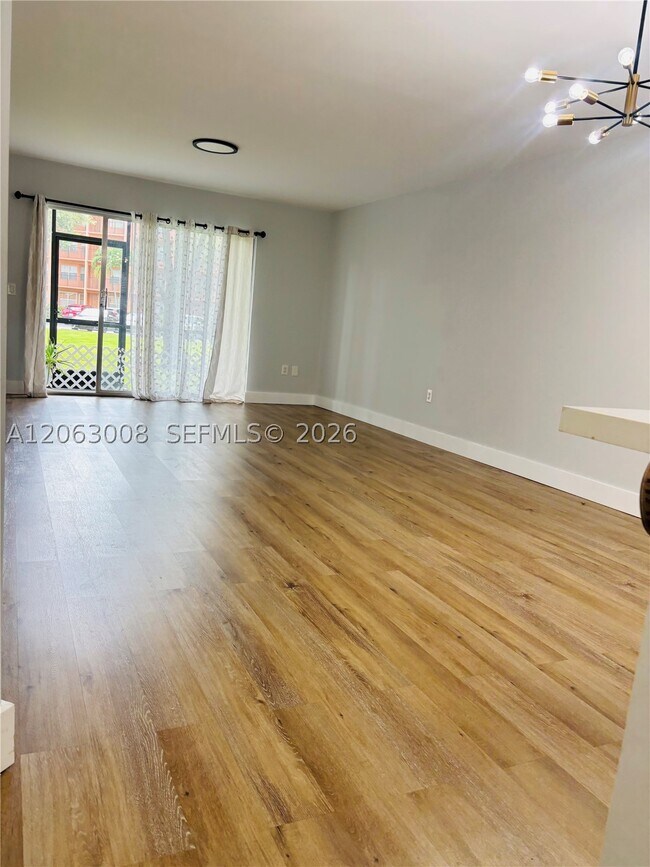 Photo - 701 SW 142nd Ave Unit 108S