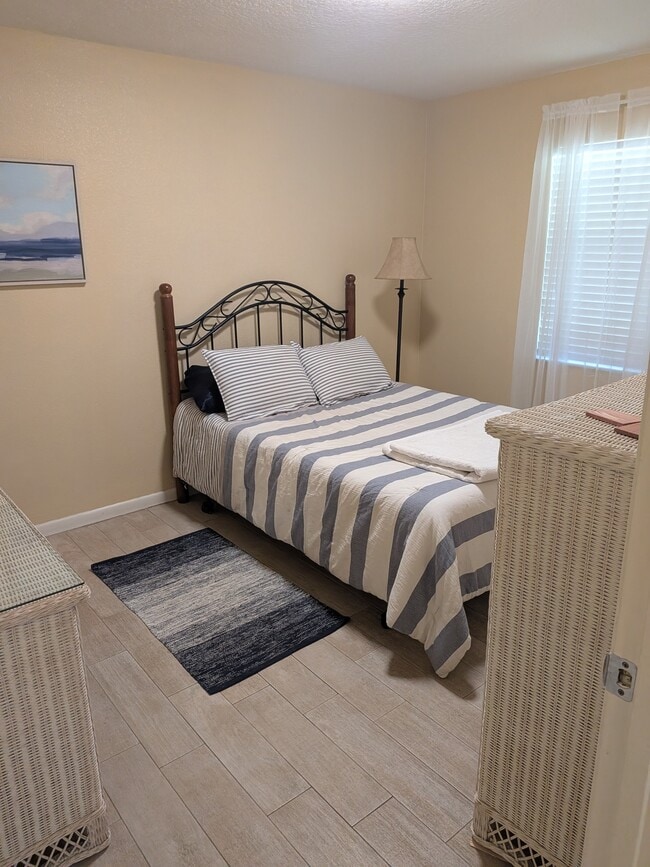 Photo - 10892 W Gem St Unit 1