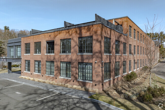 41 Richmondville Ave - The Mill Apartments
