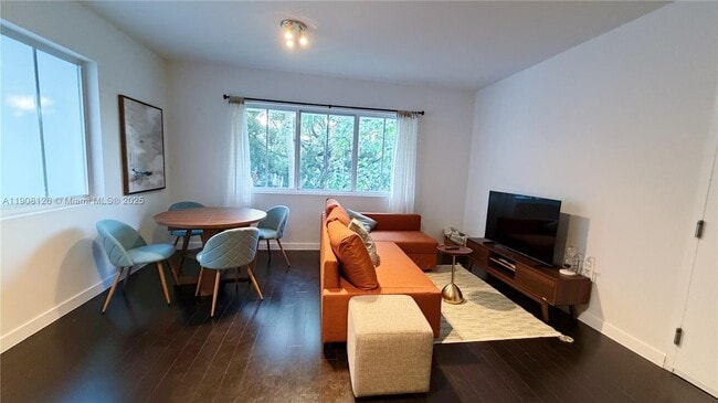 Photo - 551 Michigan Ave Unit 221