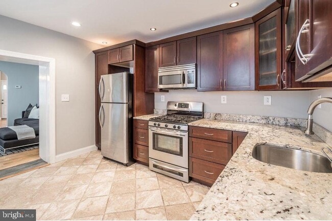 Photo - 132 Krams Ave