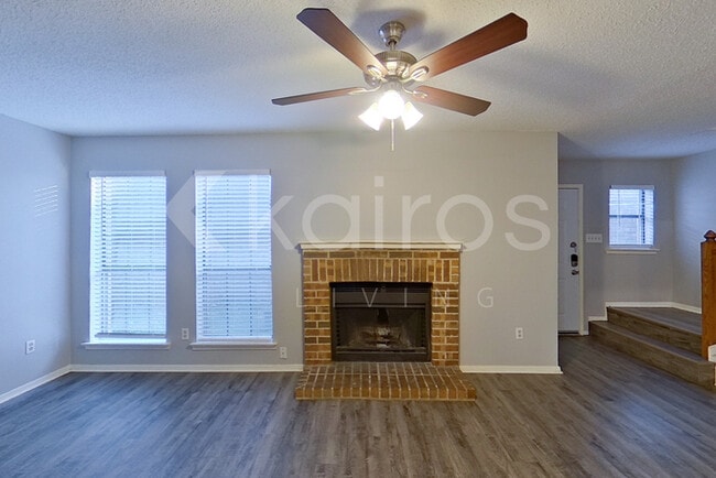 Photo - 2116 Woodnote Ln