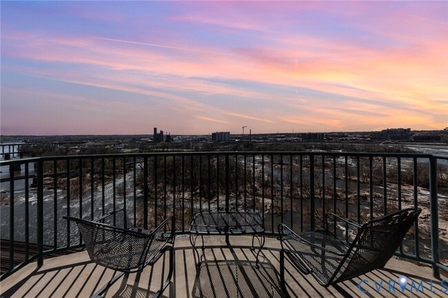 Photo - 1101 Haxall Point